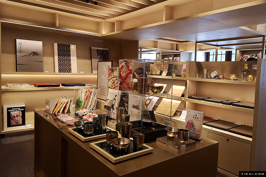 [In Photos] Japan's Tsutaya Books Opens First Shanghai Store | Pakistan ...