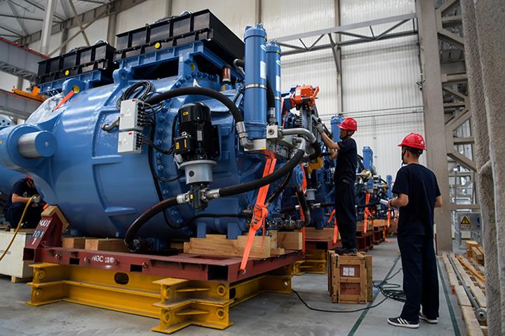 China's Equipment Industry Grew 8.2% a Year in Past Decade