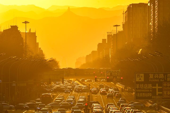 Beijing Pulls Notice on Plan to Double New Car Quota