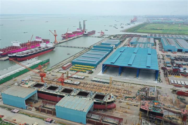 China Beats Japan, South Korea to Be No. 1 Shipbuilder Amid Green Shift, Clarksons Research Says