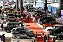 China’s Carmakers Should Stop Cutting Prices to Keep Market Healthy, Industry Body Says