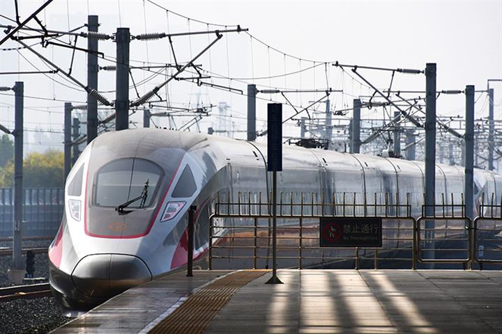 China to Run More Trains in Shanghai, Adjacent Areas