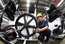 Chinese Industrial Firms Improve Profit Structure Despite Earnings Drop