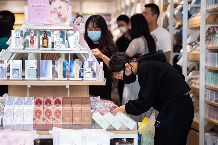 Consumer Spending Is Still Main Driving Force of China’s Economic Growth