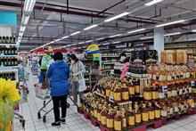 First Supermarket to Reopen in Shanghai Sees 50% Sales Spike