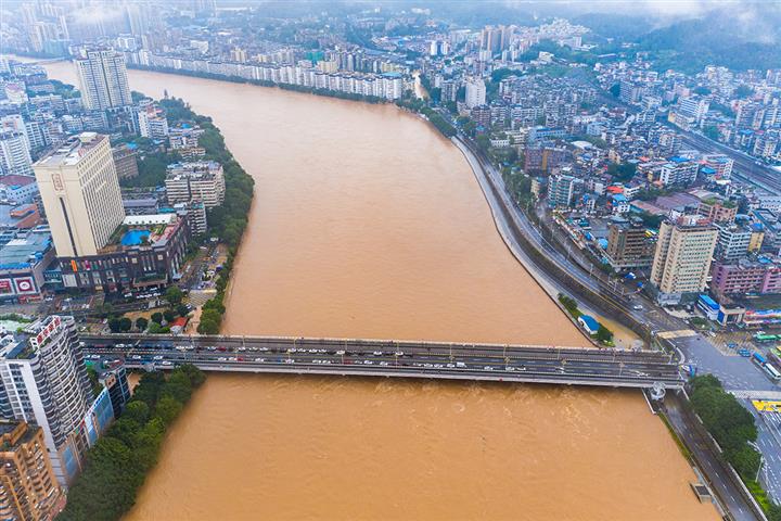 [In Photos] Guangdong’s Beijiang River Breaks Its Banks as Water Levels Reach Highest in a Century