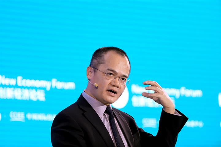 Meituan CEO Joins Co-Founder's OpenAI-Like Startup