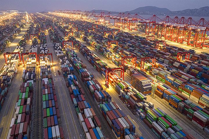 China’s Biggest Port’s Container Handling Rose 1.8% in January to April