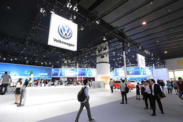 Volkswagen's China Joint Venture Recalls Nearly 600,000 Cars Due to Fuse Problem