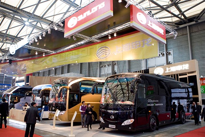 Dongxu Optoelectronic Technology Will Buy Shenlong Bus for Over USD400 Million, Build Industry Chain