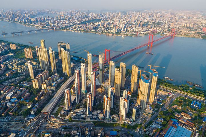 Yangtze River Regions Made Up 43.1 Percent of China's USD11 Trillion GDP Last Year