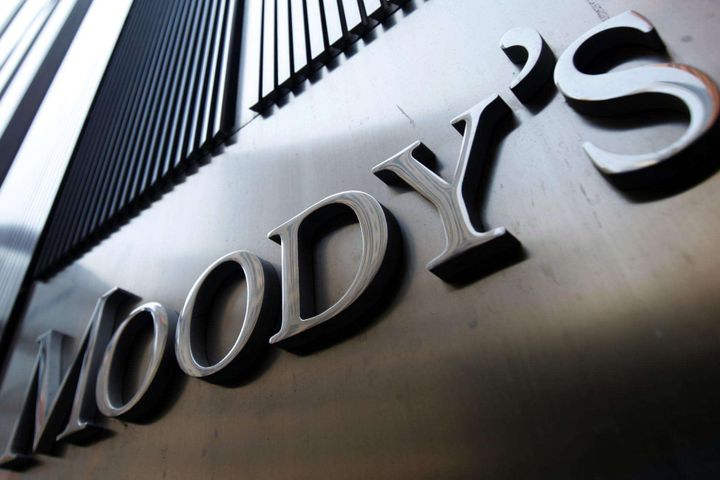 Moody's Upgrades China's Banking System Outlook to Stable on Efforts to Combat Shadow Banking