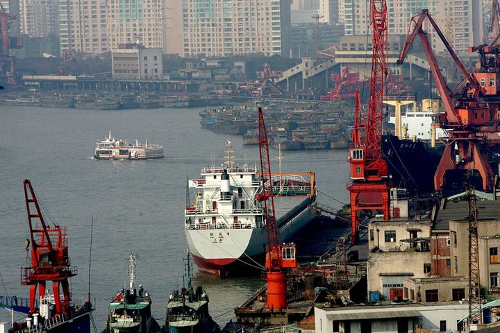 Shanghai Places Fifth in Ranking of World's Top 10 International Shipping Hubs