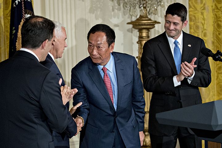 Foxconn Will Split Investment in China and US Equally, President Says