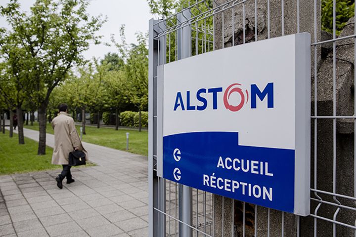 Alstom and Siemens in Talks on Merger of Transport Business to Compete With CRRC