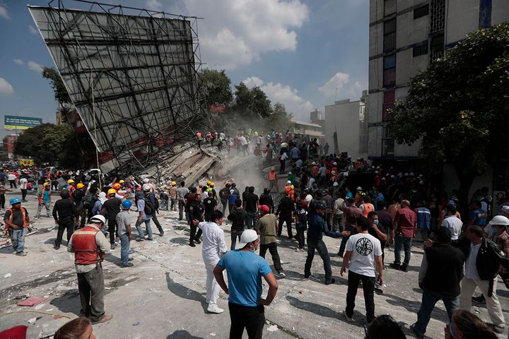 7.1-Magnitude Earthquake in Mexico Kills At Least 138, Causes Airport to Close