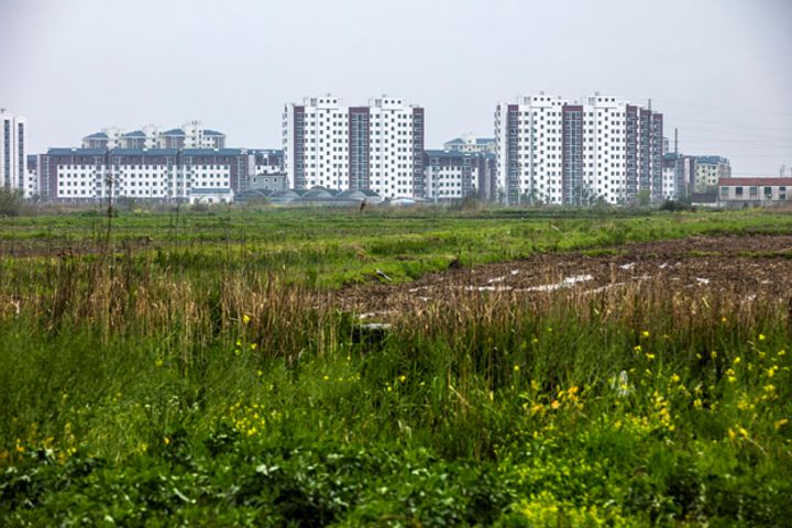 China's Property Developers Ramp Up Spending on Land to USD337 billion in First Eight Months