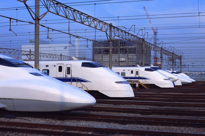China Considers High-Speed Rail Connection Between Shanghai and Chengdu