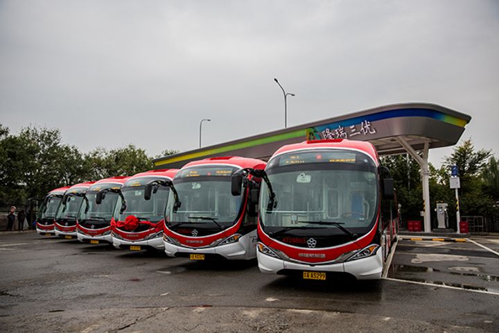 Beijing's Largest Electric Bus Charging Station Starts Operations, Can Charge 14 Buses Simultaneously