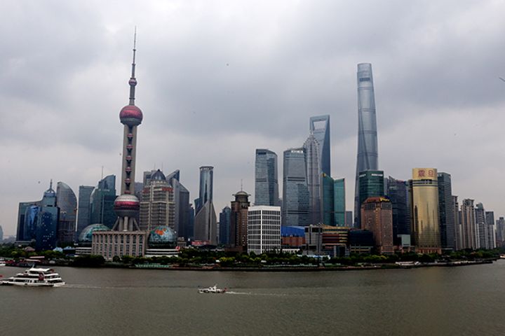 Shanghai Highlights Its Plans for Free Port and Science Center