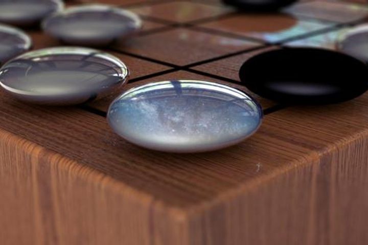 AlphaGo Zeroは、ゼロからプレイすることを学んだ後、100回の連続試合でその先駆者を破った
