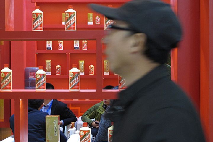 Chinese Liquor Maker Kweichow Moutai's Market Cap Passes USD100 Billion, Dealers Suggest Price Hike Looms