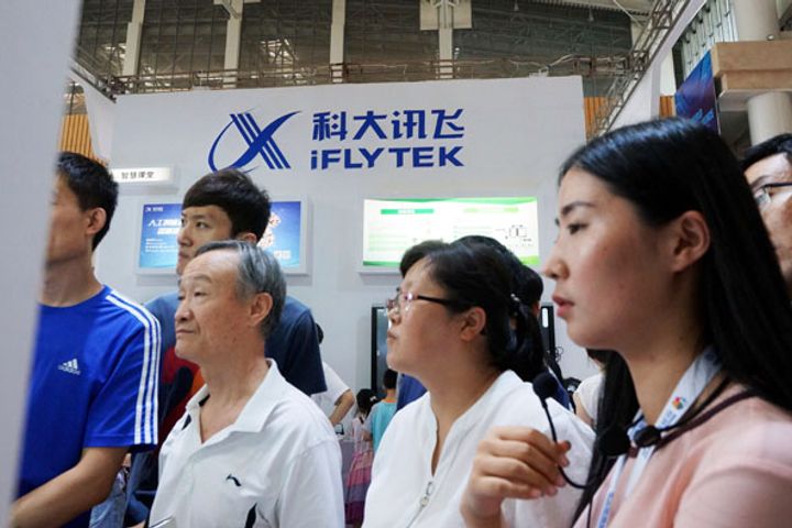Over 80% of Chinese Service Robots Use Iflytek Technology, Firm Says