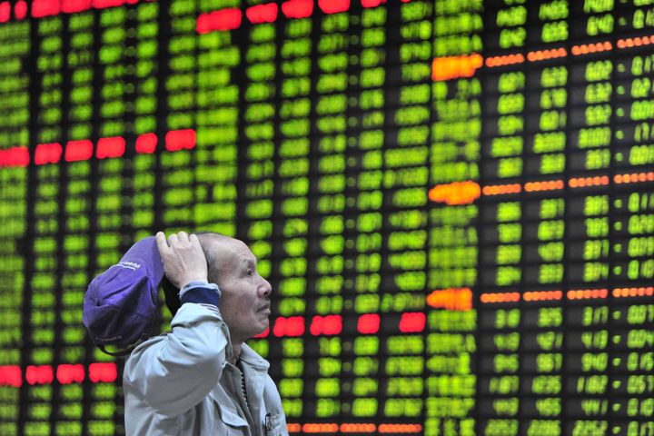 Shanghai Composite Index Suffers Biggest Daily Decline in the Year on Profit Taking