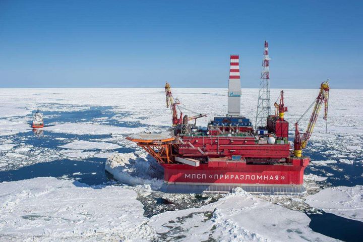 Rosneft to Supply 60 Million Tons of Crude Oil to CEFC China Over Five-Year Period