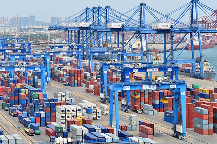 Chinese Ports Cut Container Handling Fees, Could Lop USD527 Billion Off Import Costs Next Year