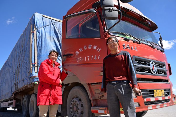 China's Saturated Trucking Market Has Left 30 Million Drivers in Debt, Report Says