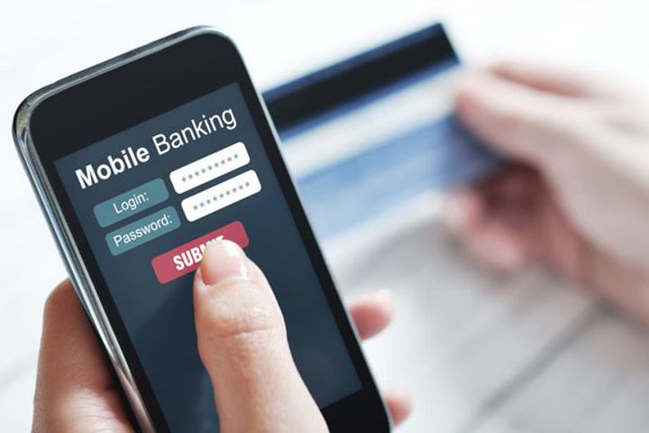 Percentage of Mobile Banking Service Users Hits 51% This Year, Ties With Banking Service Users