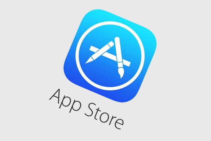 Apple CEO Tim Cook Hopes to Restore Programs Banned From Chinese App Store
