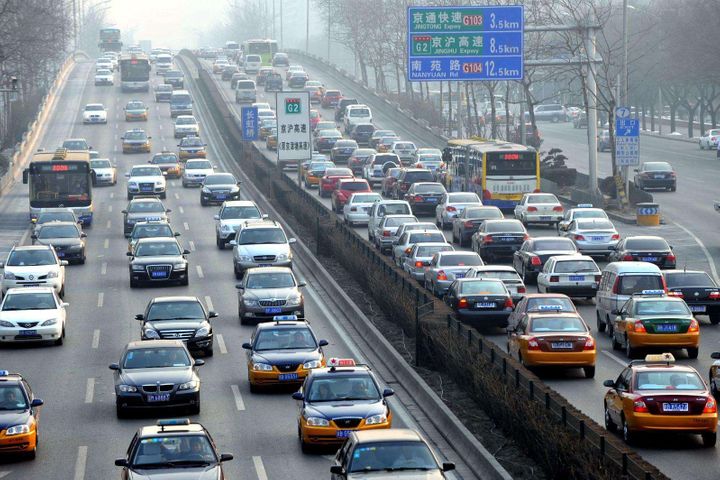 Beijing Drivers Scrap 447,000 Vehicles as City Works to Curb Emissions