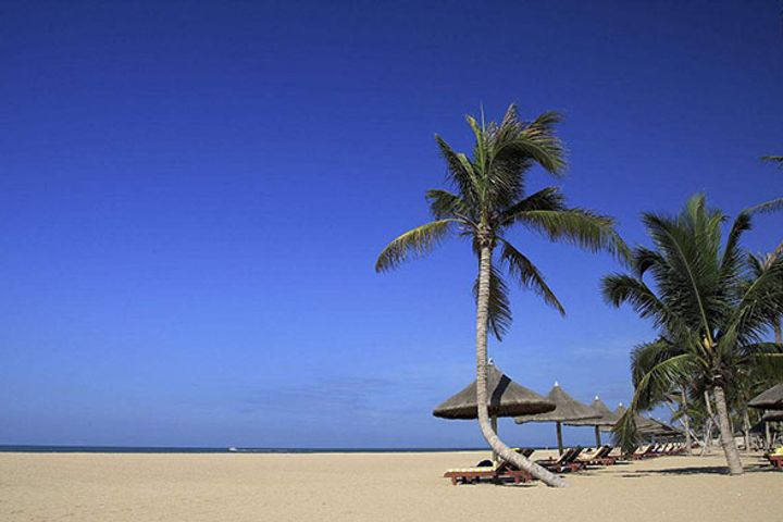 China's Tropical Hainan Province to Set Up Tourism Industry Fund, Bank to Boost Local Economy