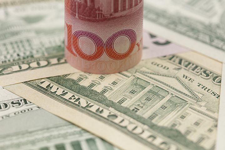 Yuan Gains on Dollar, Showing Most Relative Strength in Over Two Years