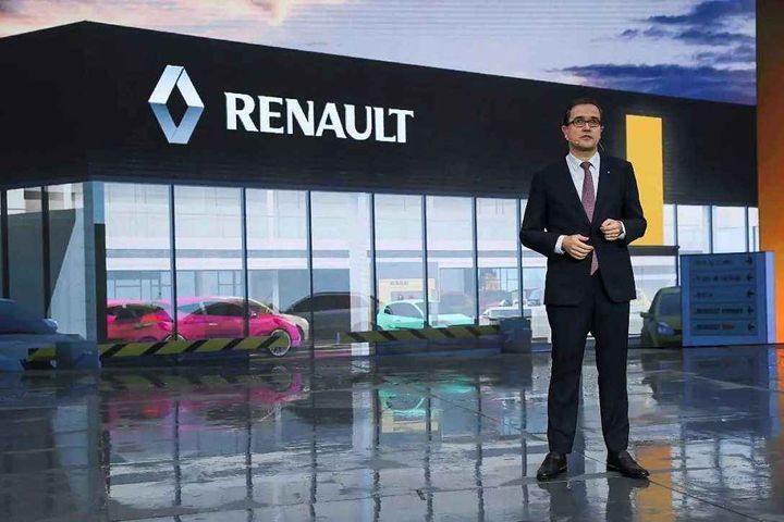 Alibaba Allies With Dongfeng-Renault, Whose F1 Racer Will Sport Tmall Logo