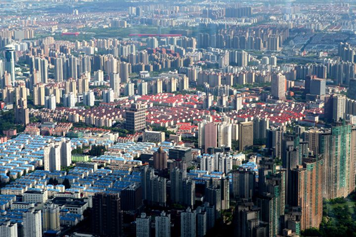 Growth of China's Commercial Housing Sales Area and Volume Hits Three-Year Low