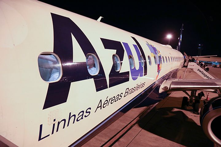 Hainan Airlines Seeks to Shed Its Shares in Brazil's Azul