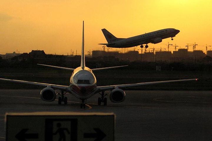 China's Airlines Collect Fuel Surcharges on Domestic Routes for First Time in Three Years