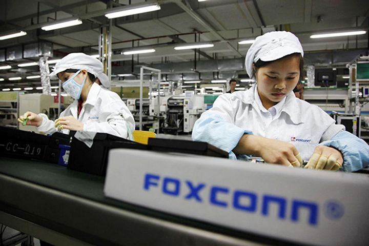 Foxconn Denies Rumored Mass Layoffs, Production Line Shutdown