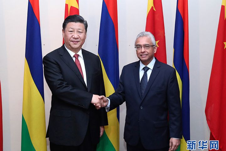 Xi Urges Faster Progress in China-Mauritius FTA Talks