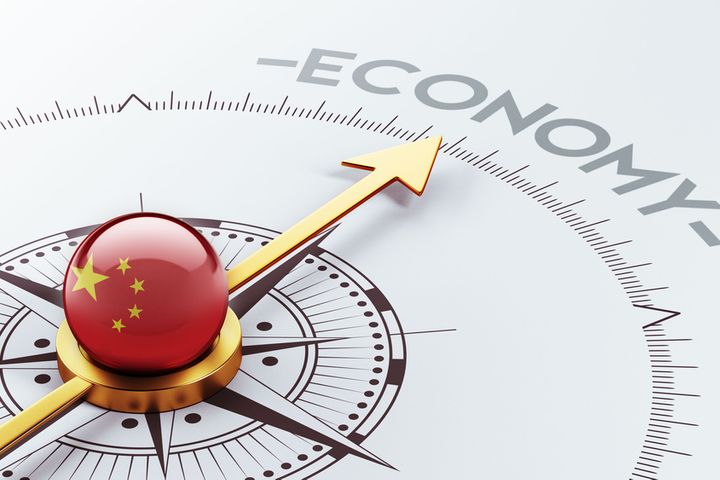 Business Insiders Say China's New-era Economy is Self-reliant and Robust