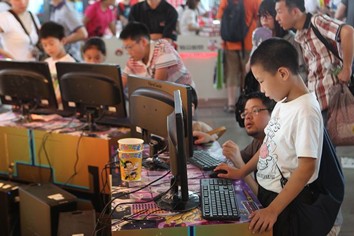 China to Set Time Cap on Kids' Online Gaming, Limit Market Boom for Myopia