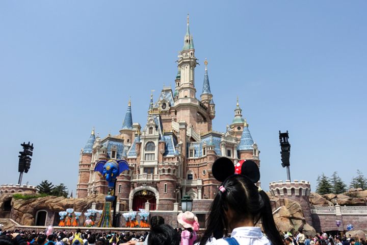Disneyland Joins List of Shanghai Attractions Offering Tourism Festival Discounts