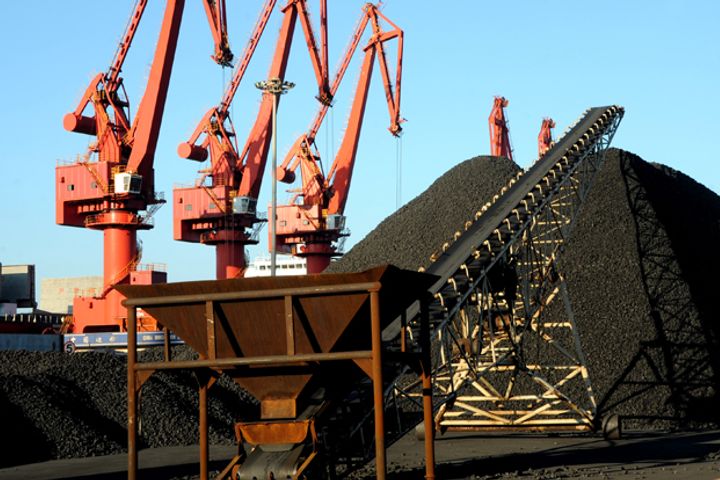China's Coal Imports Jump 49% on Hot Summer Demand Amid Production Ban