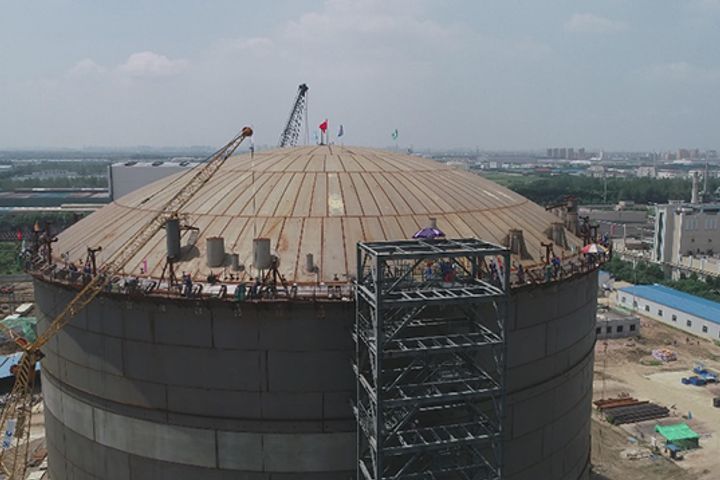 Sinoenergy Raises the Roofs on Asia's Largest LNG Tanks