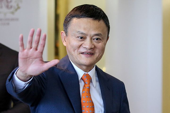Jack Ma Seals Alibaba Deal on New Russian E-Commerce Site