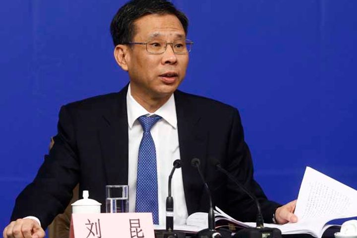 China to Press On With Reform and Opening Up, Finance Minister Says