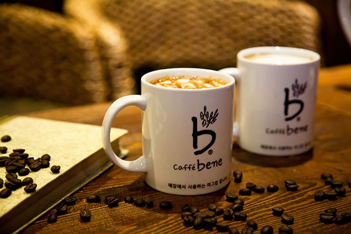 South Korea's Largest Coffeehouse Chain Goes Bust in China